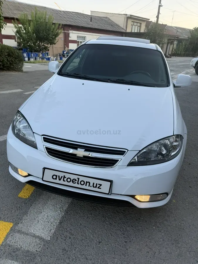 Chevrolet Lacetti,  3 позиция