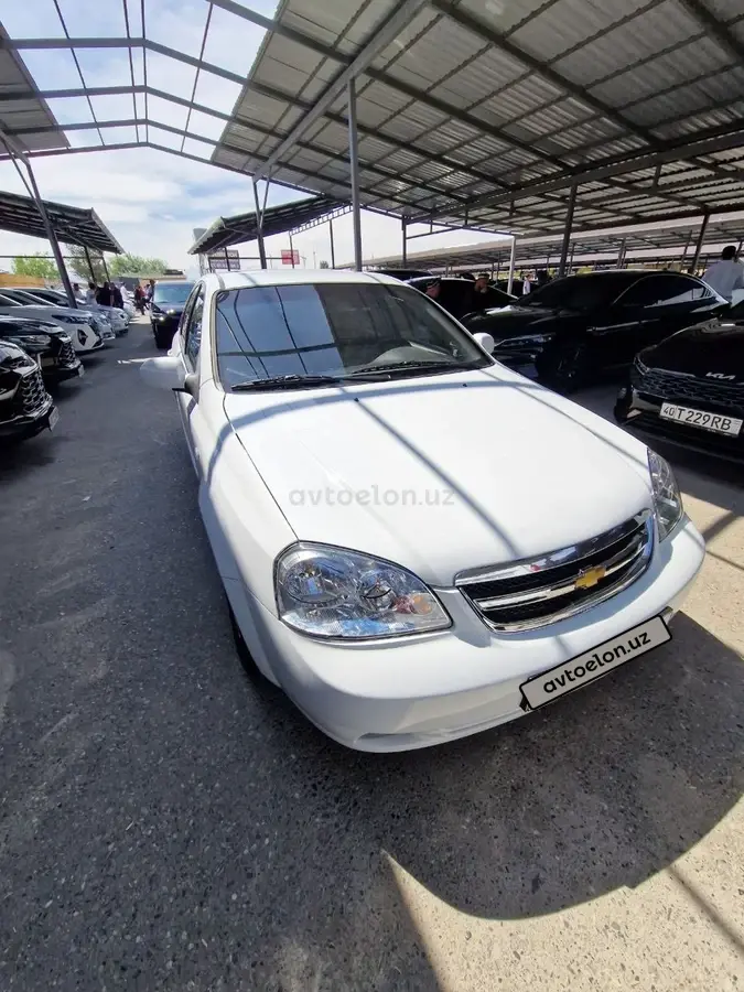 Chevrolet Lacetti,  3 позиция