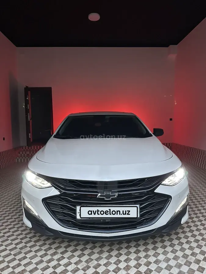 Chevrolet Malibu 2