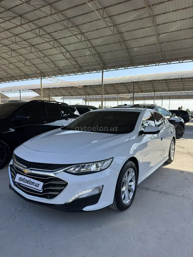 Chevrolet Malibu 2