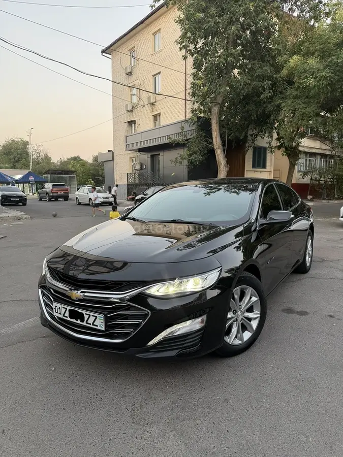 Chevrolet Malibu 2
