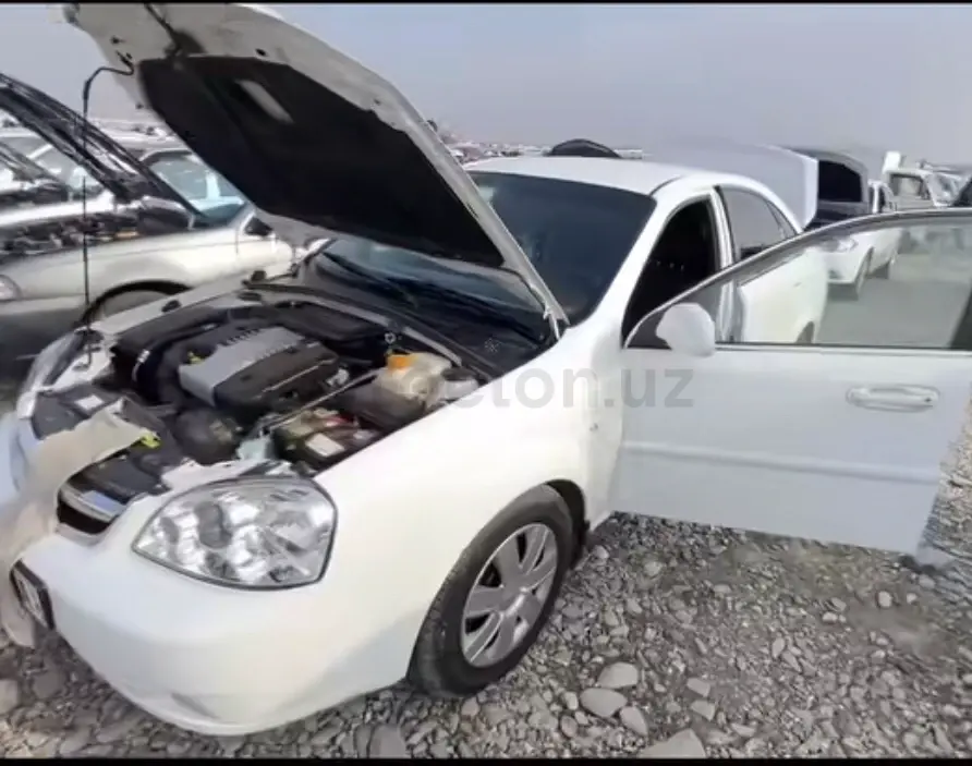 Chevrolet Lacetti,  2 позиция