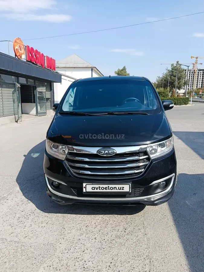 JAC M3