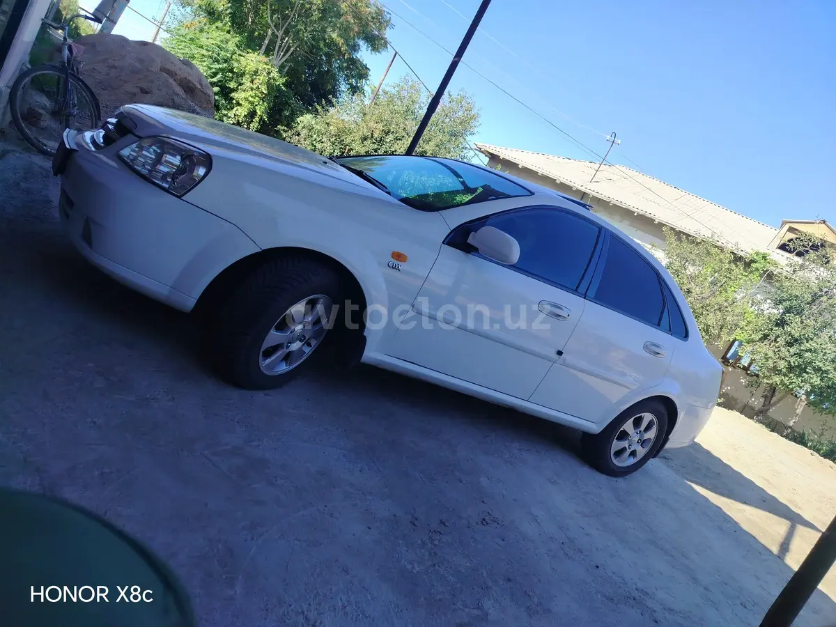 Chevrolet Lacetti,  3 позиция