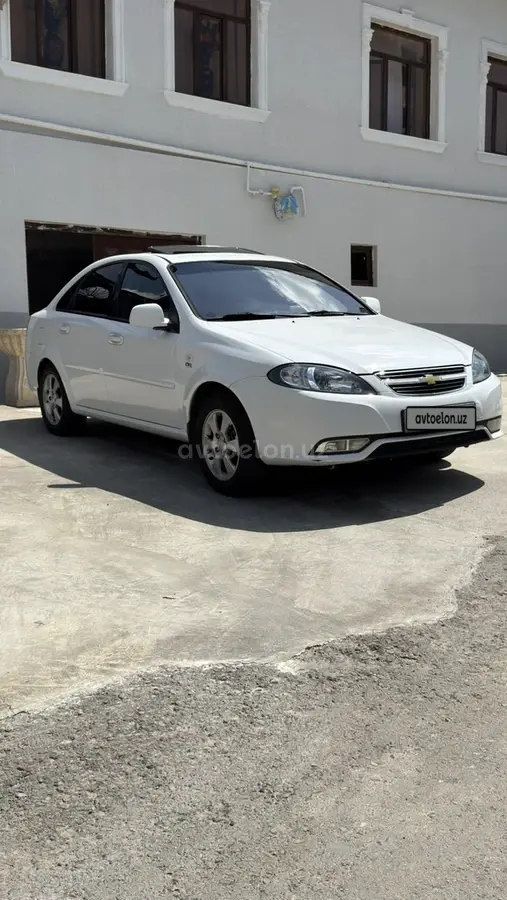 Chevrolet Gentra,  3 позиция