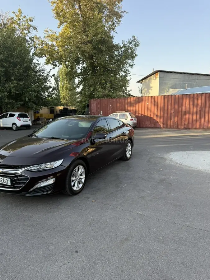 Chevrolet Malibu 2