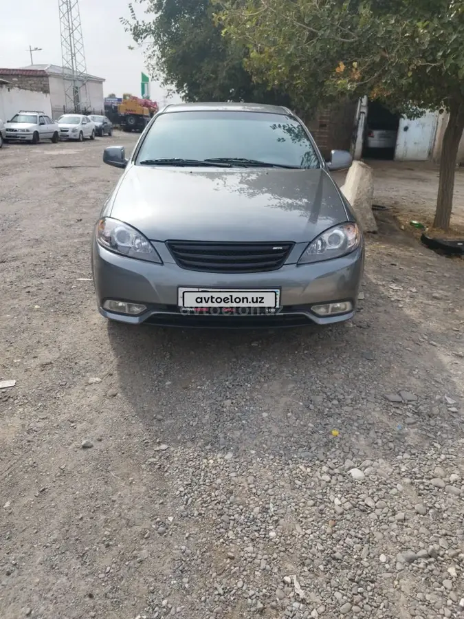 Chevrolet Gentra,  2 позиция