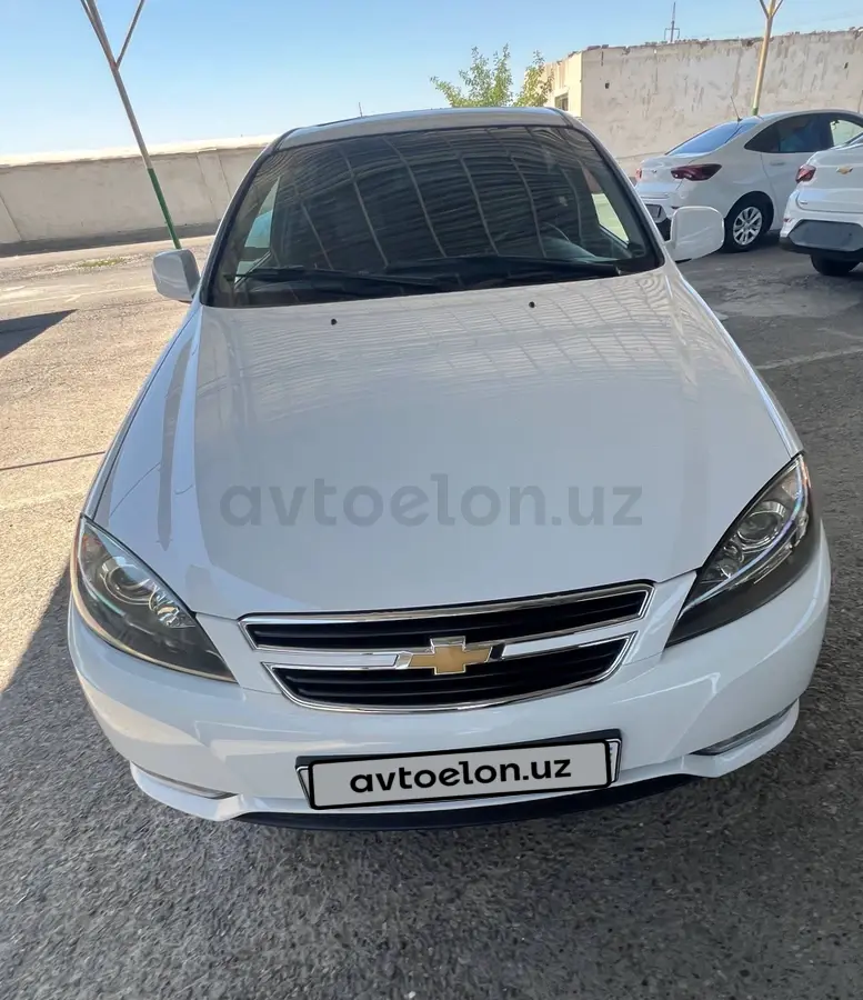 Chevrolet Gentra,  3 позиция