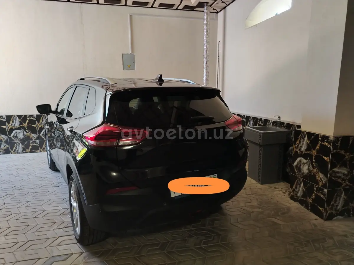 Chevrolet Tracker,  2 позиция