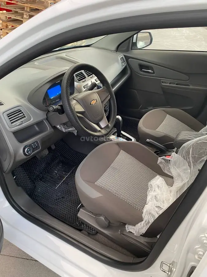 Chevrolet Cobalt,  2 позиция
