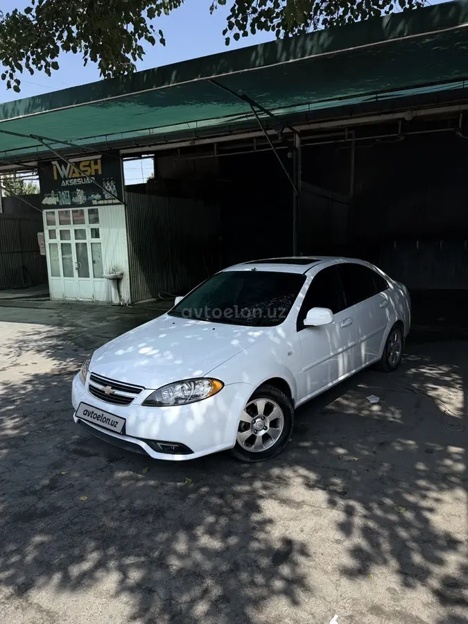 Chevrolet Gentra,  3 позиция
