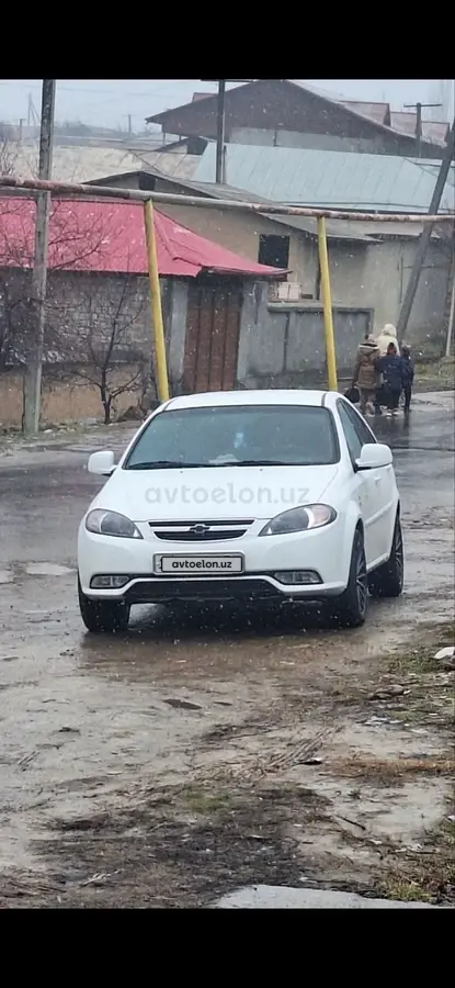 Chevrolet Gentra,  2 позиция