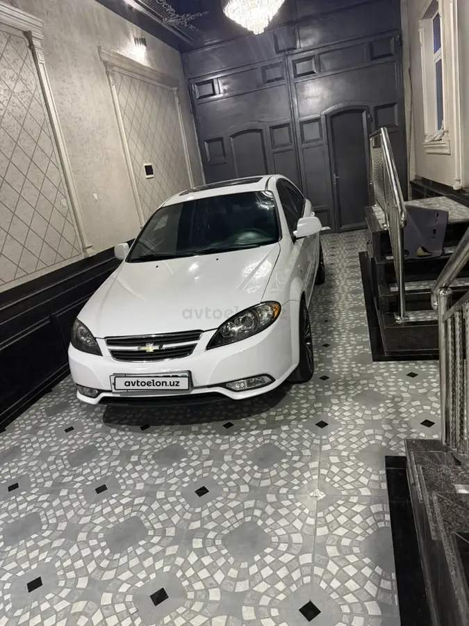 Chevrolet Lacetti,  2 позиция