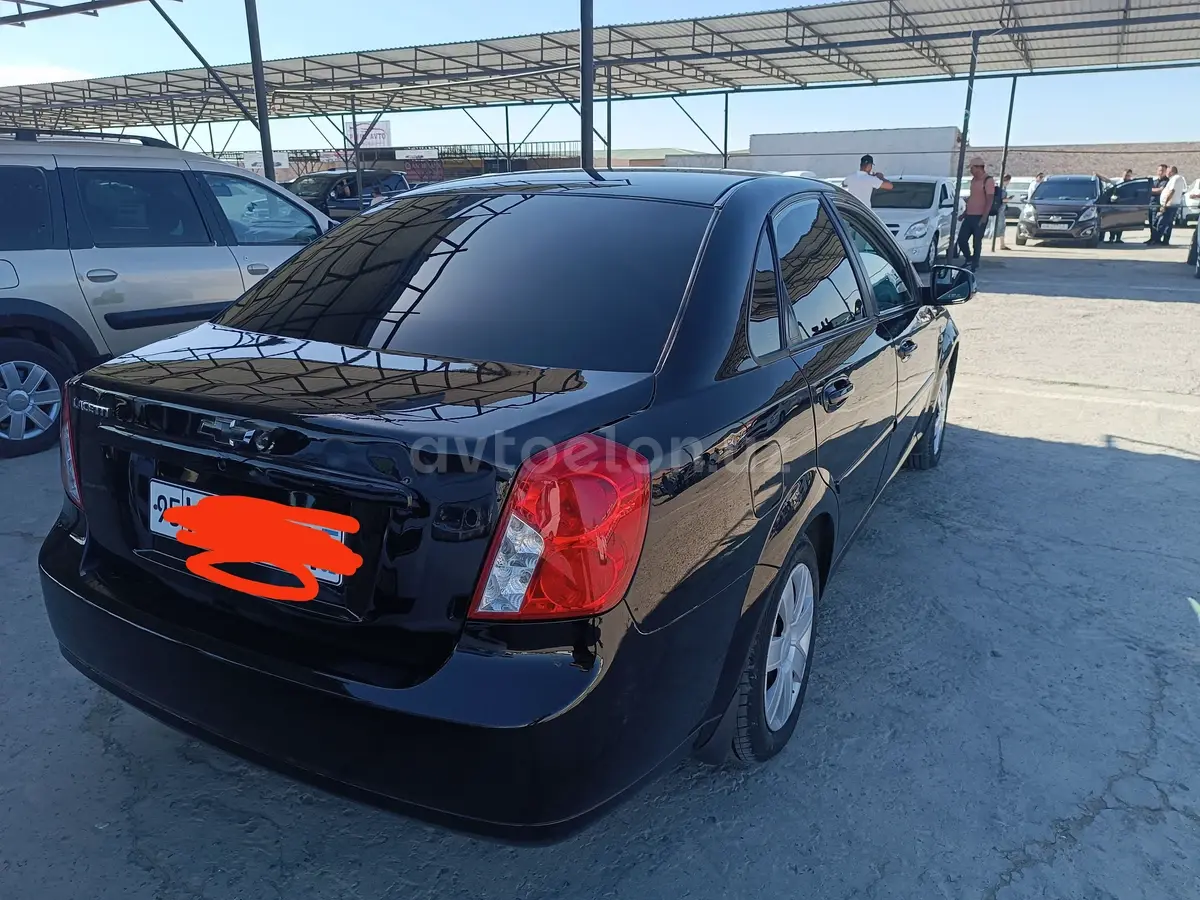 Chevrolet Gentra,  2 позиция