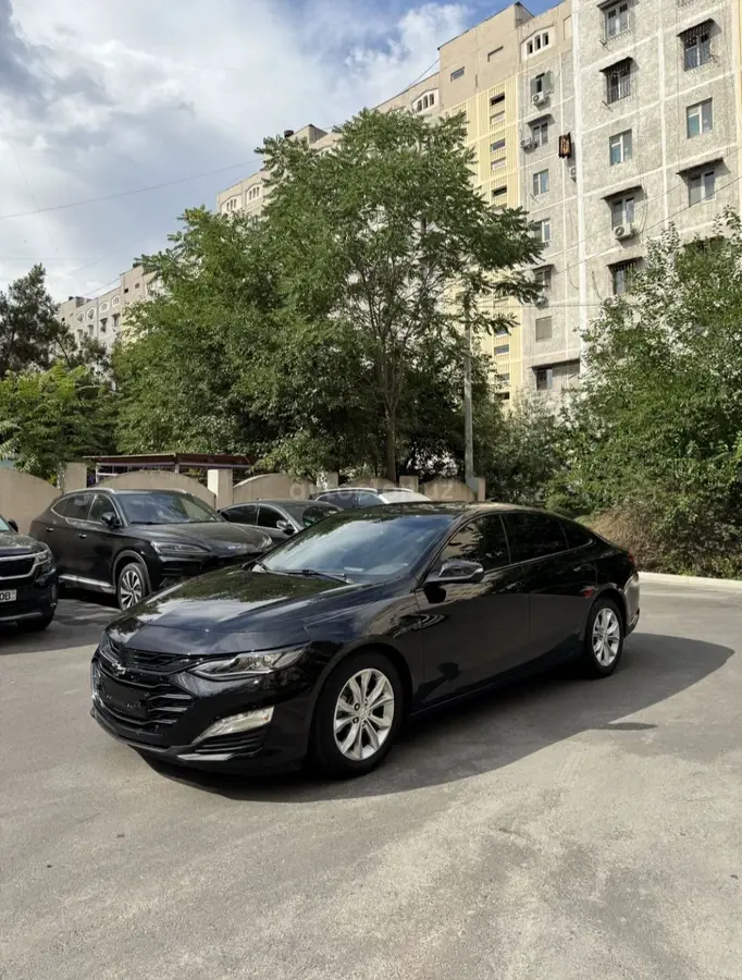 Chevrolet Malibu 2