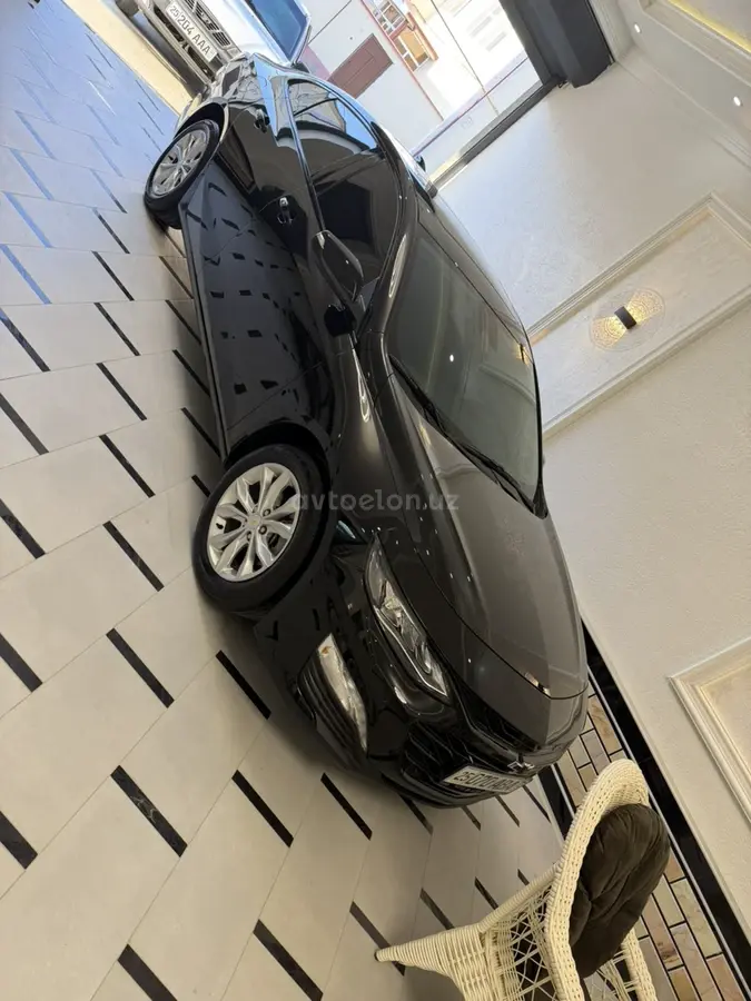 Chevrolet Malibu 2