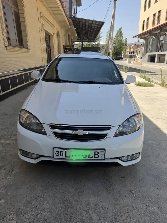 Chevrolet Gentra,  3 позиция