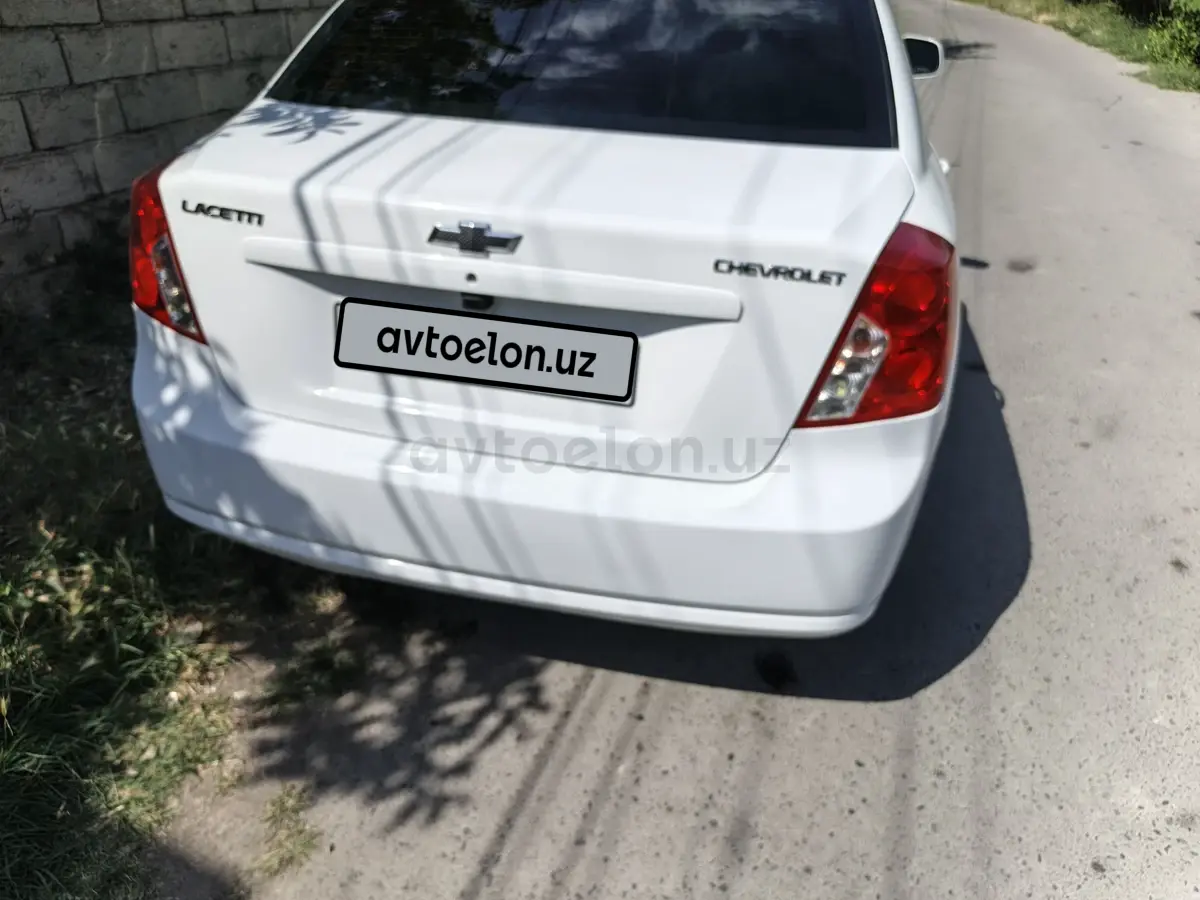 Chevrolet Gentra,  3 позиция