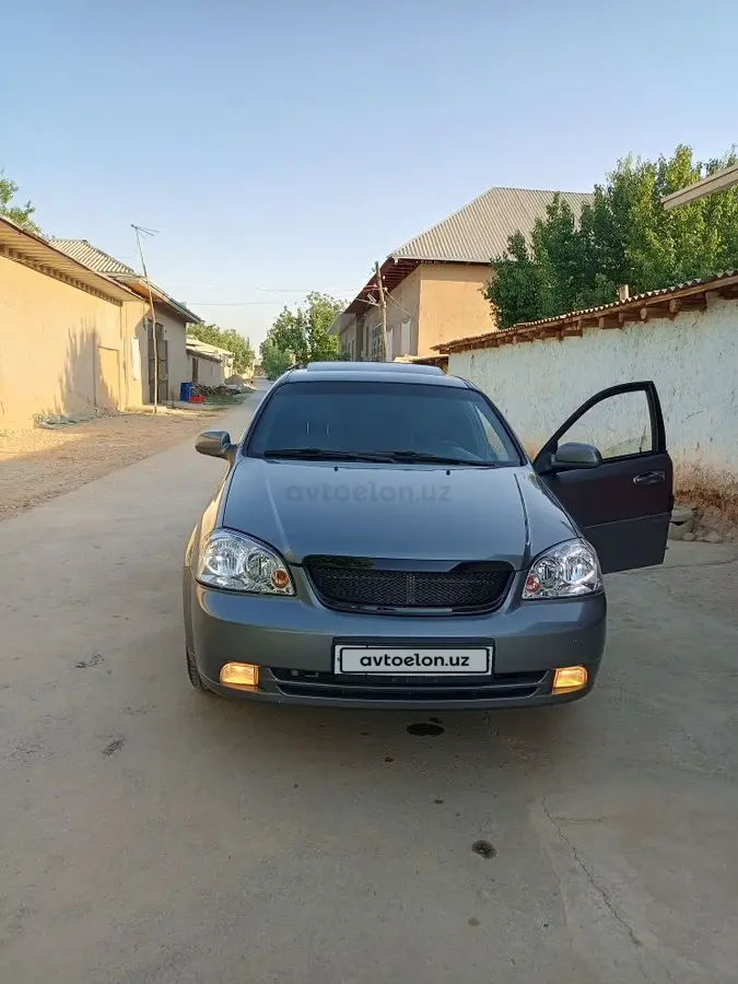 Chevrolet Lacetti,  3 позиция