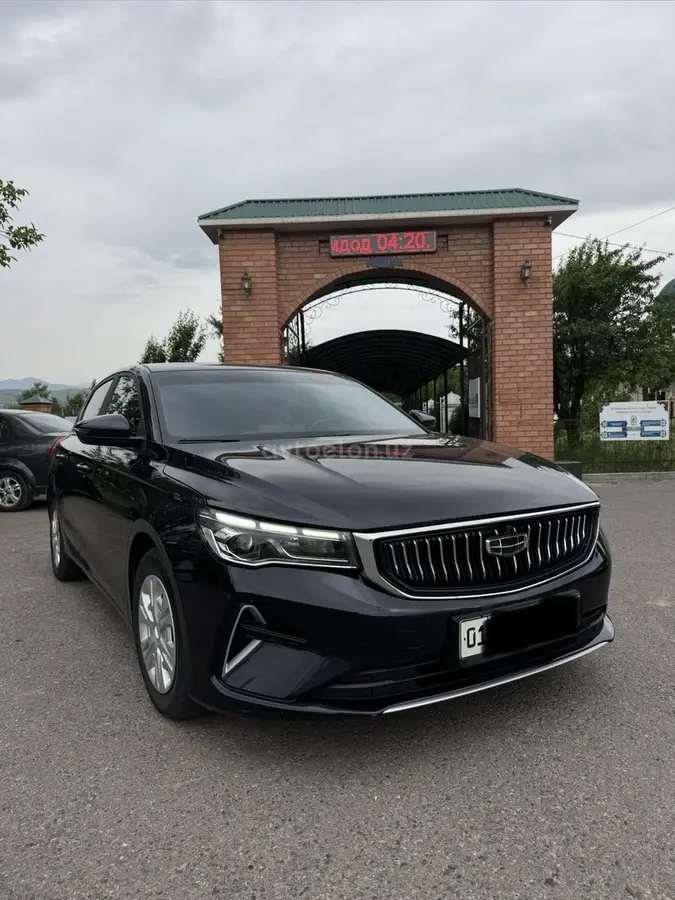 Geely Emgrand EV PRO