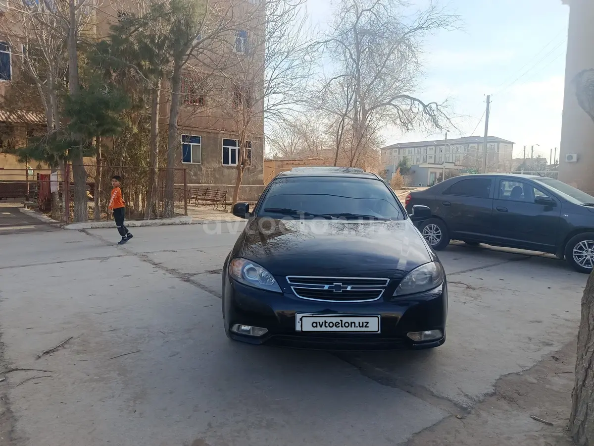 Chevrolet Gentra,  3 позиция