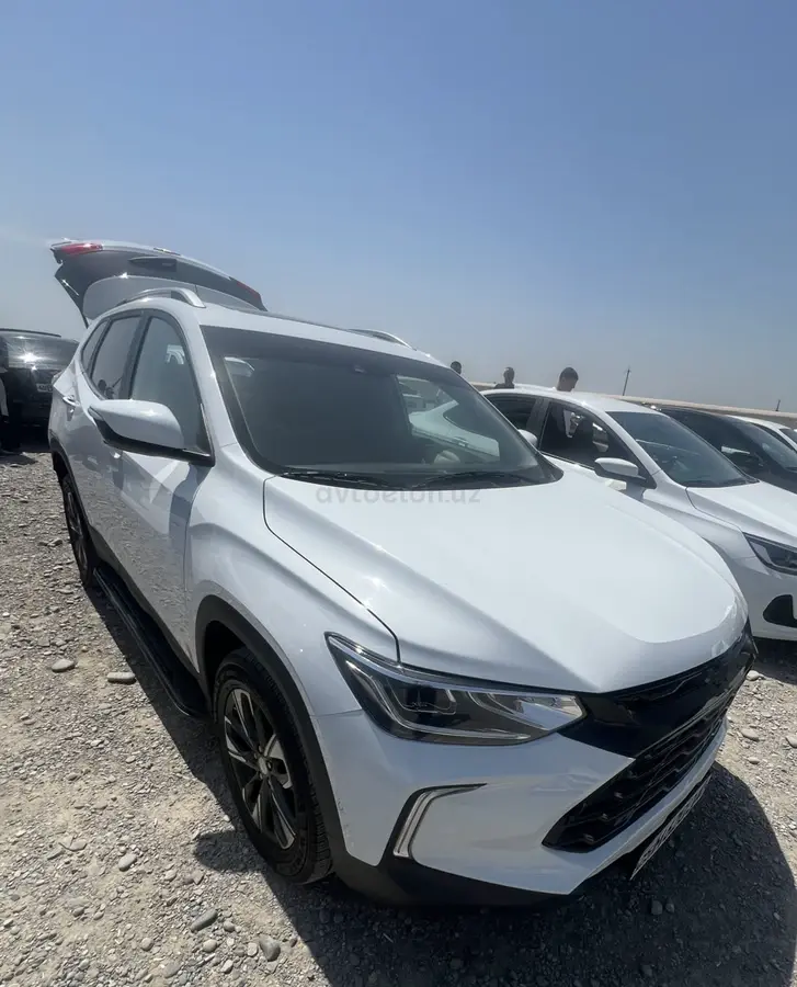 Chevrolet Tracker 2