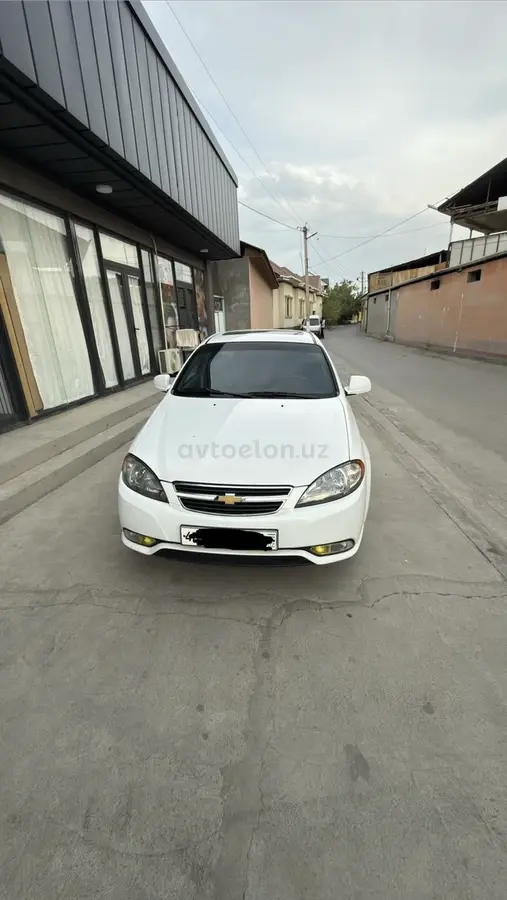 Chevrolet Gentra,  3 позиция