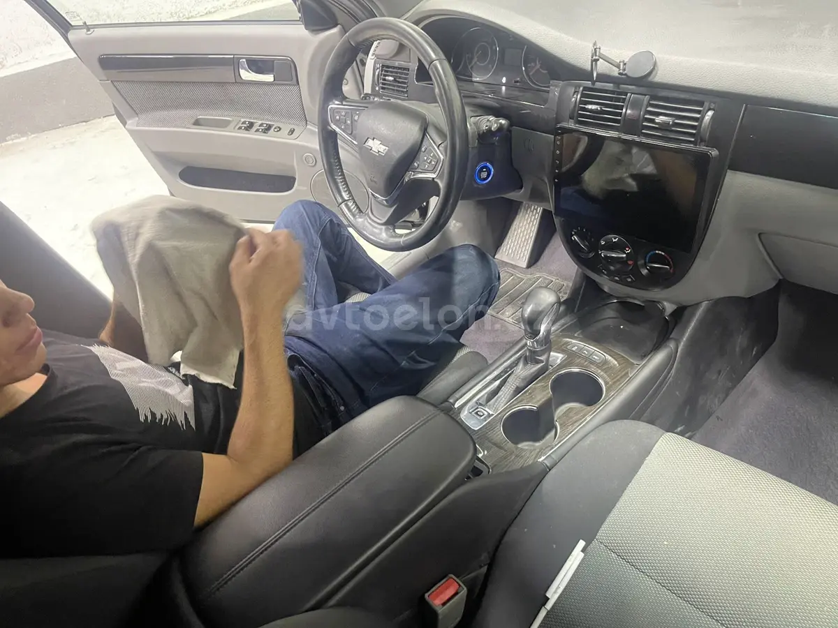 Chevrolet Gentra,  3 позиция
