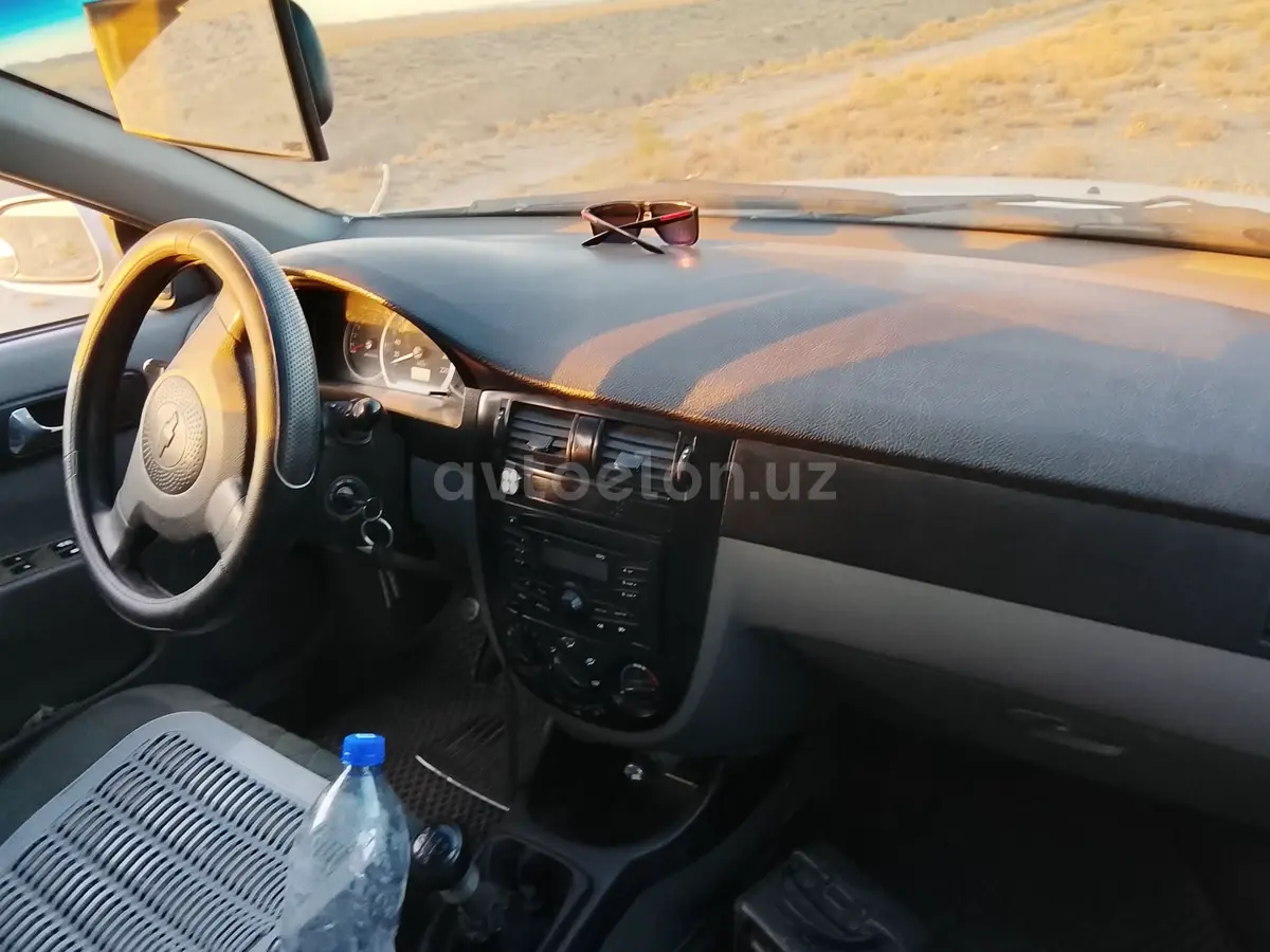 Chevrolet Lacetti,  2 позиция