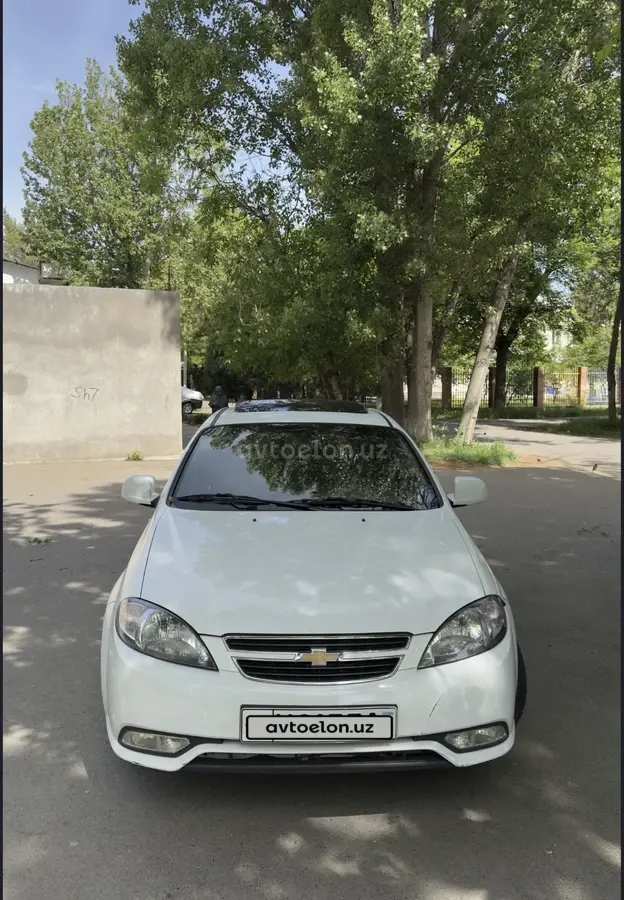 Chevrolet Gentra,  3 позиция