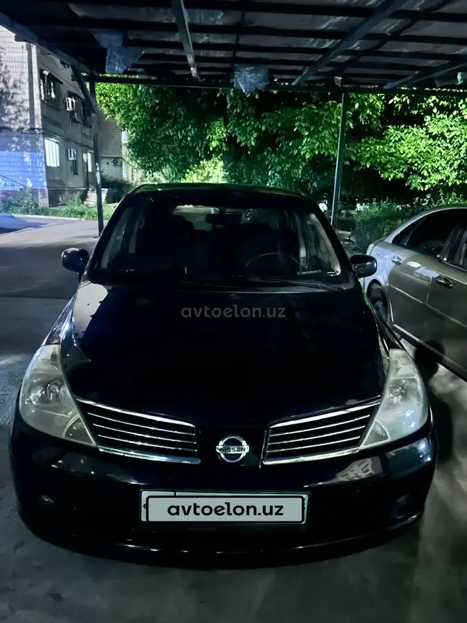 Nissan Tiida