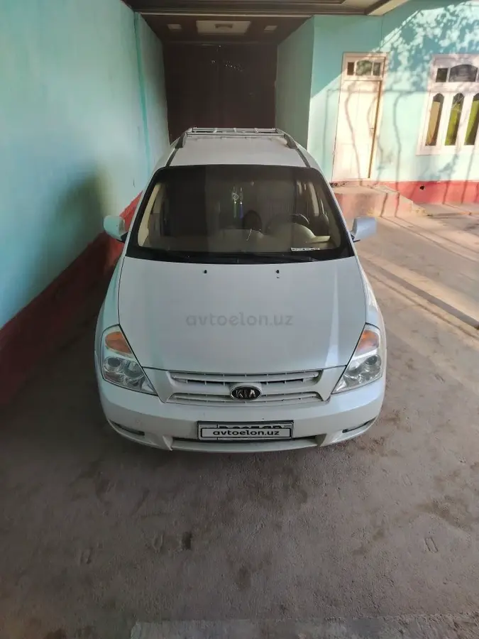 Kia Carnival