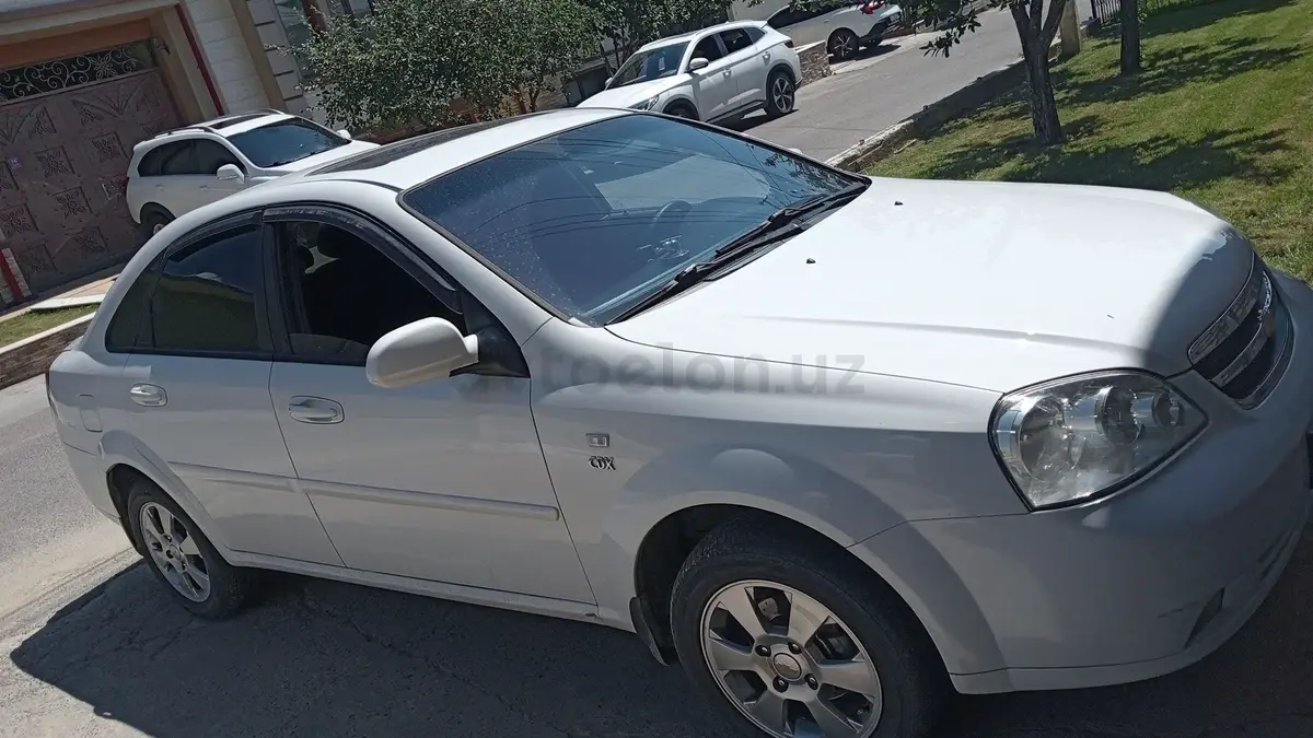 Chevrolet Lacetti,  3 позиция