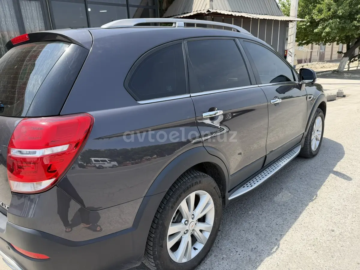 Chevrolet Captiva,  3 позиция