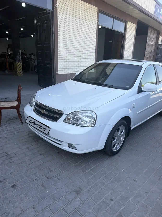 Chevrolet Lacetti,  3 позиция
