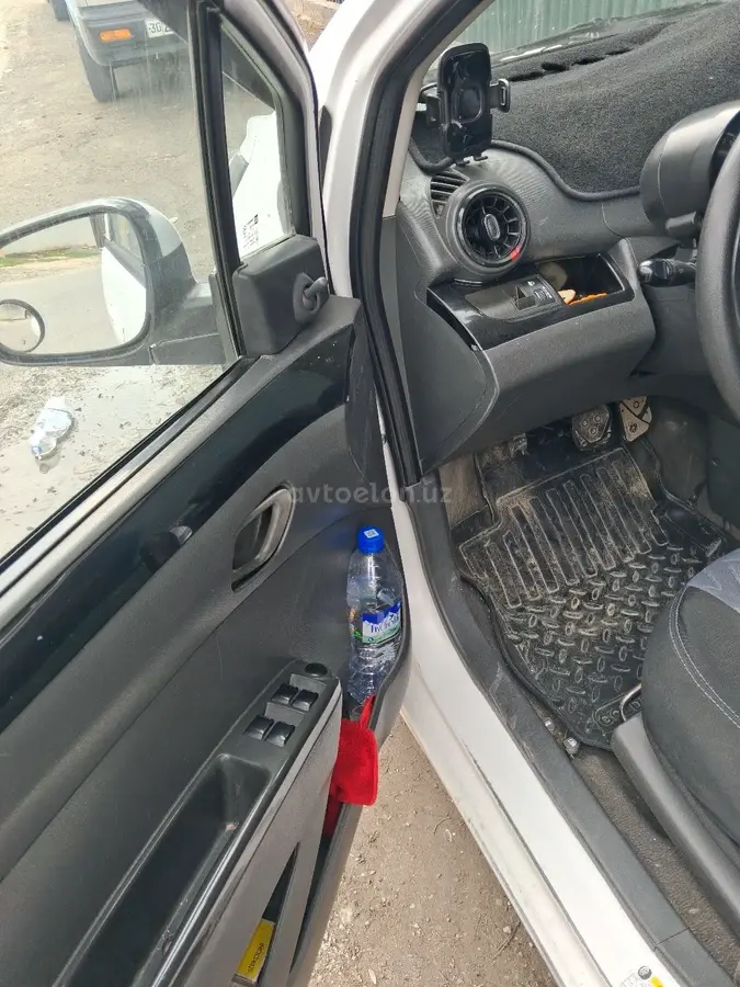 Chevrolet Spark,  2 позиция