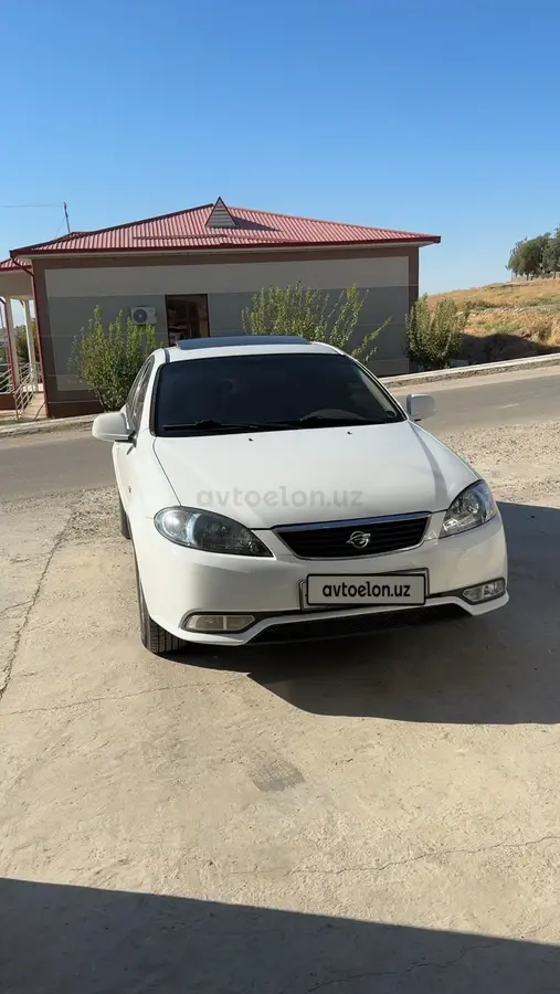 Chevrolet Gentra,  3 позиция