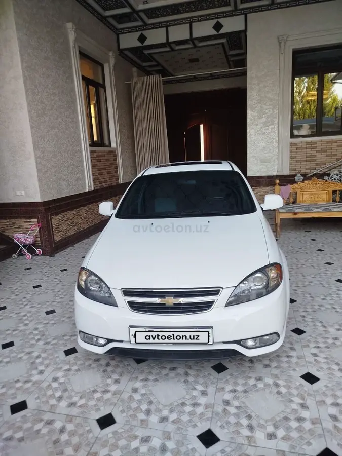 Chevrolet Gentra,  3 позиция