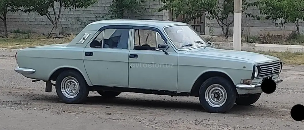 ГАЗ 24011