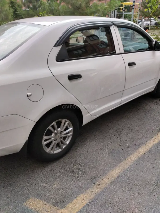 Chevrolet Cobalt,  2 позиция