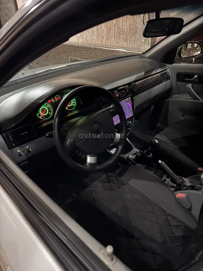 Chevrolet Gentra,  2 позиция