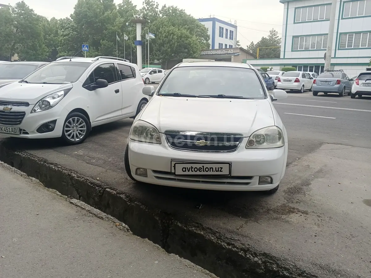 Chevrolet Lacetti,  3 позиция