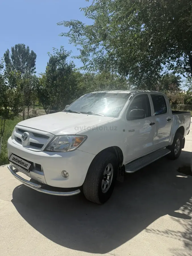 Toyota Hilux