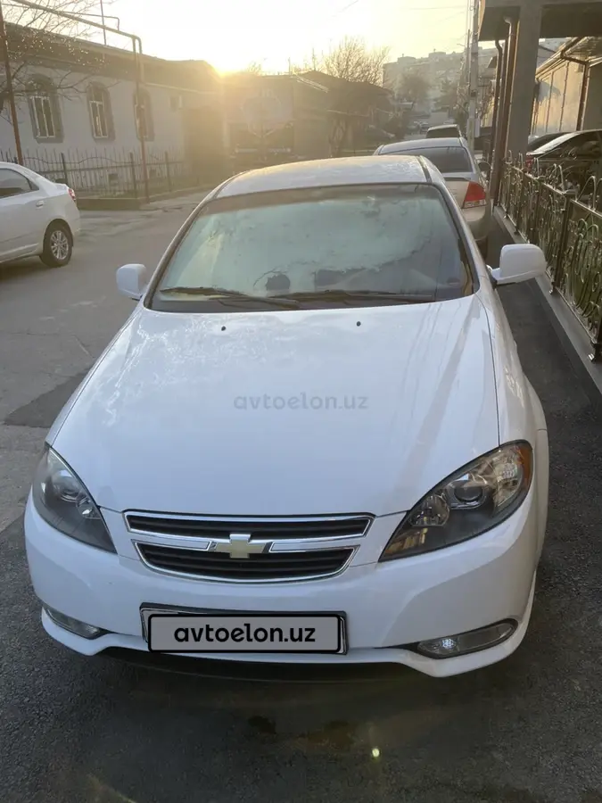 Chevrolet Gentra,  1 позиция