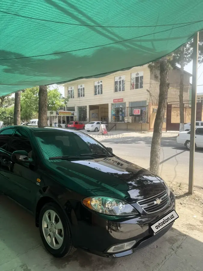 Chevrolet Gentra,  3 позиция