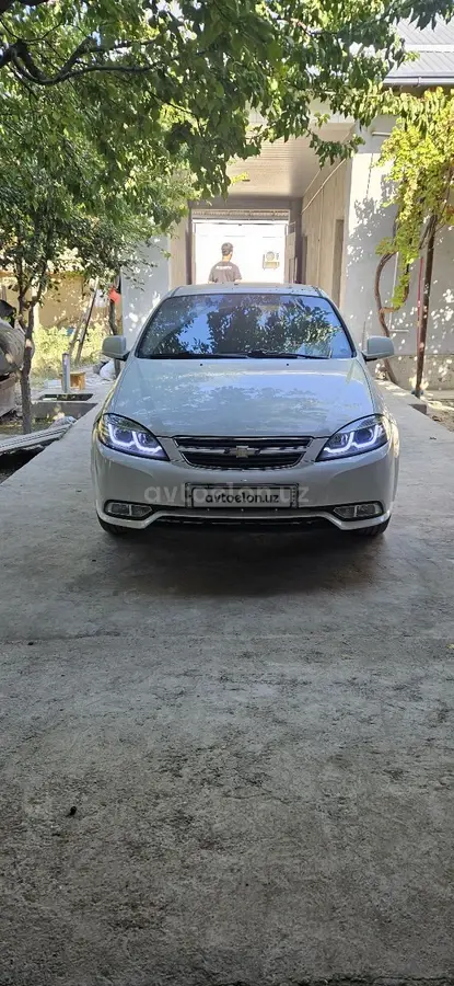 Chevrolet Gentra,  2 позиция
