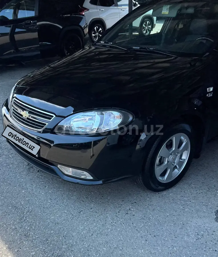 Chevrolet Gentra,  2 позиция