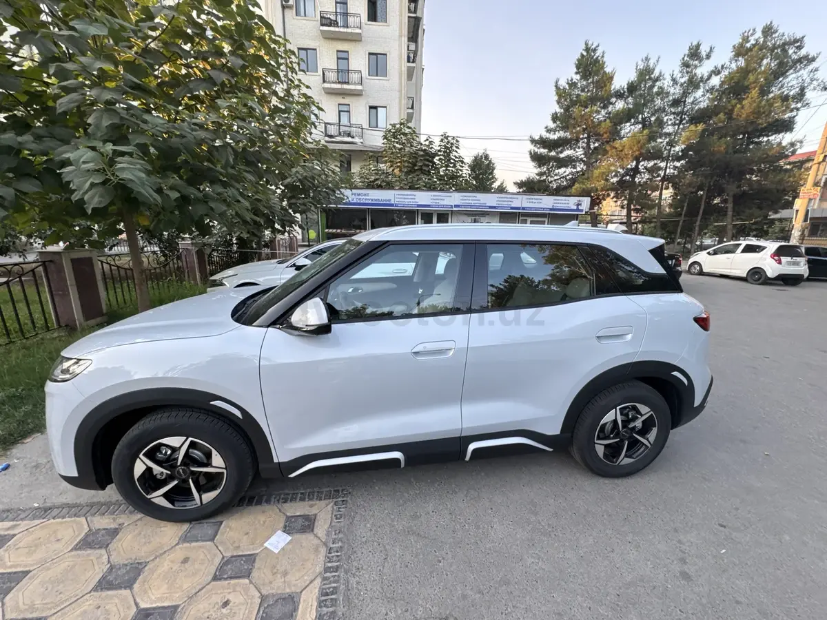 BYD Yuan UP