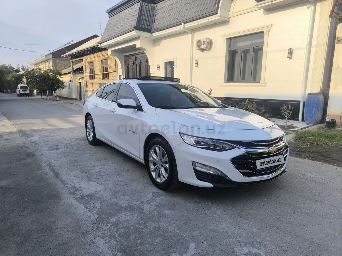 Chevrolet Malibu 2
