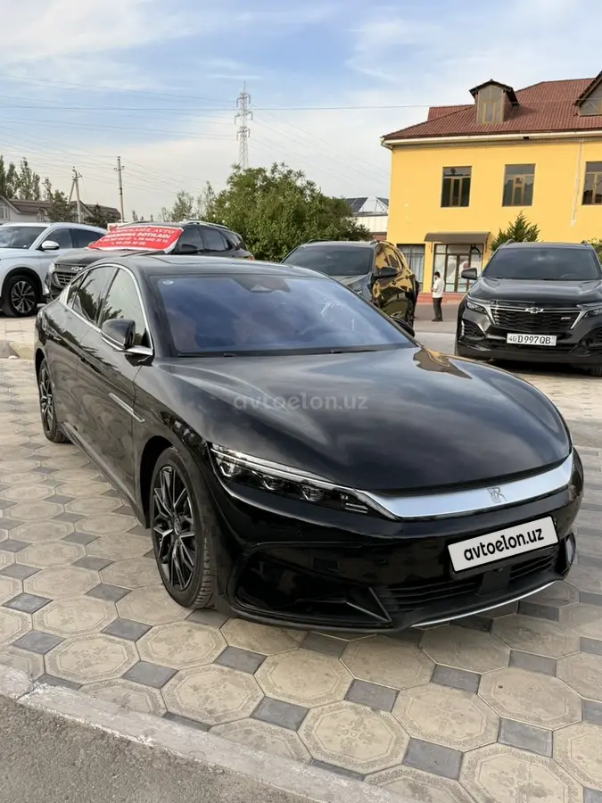 BYD Han EV